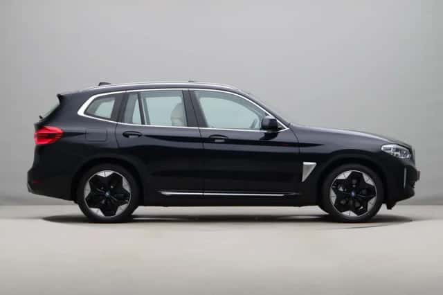 BMW iX3 (2021) thumbnail 9