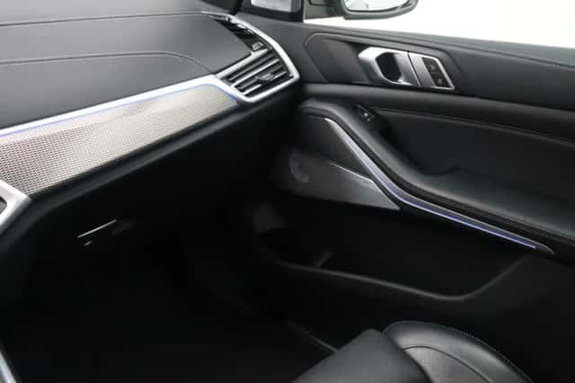 BMW X5 (2022) thumbnail 14