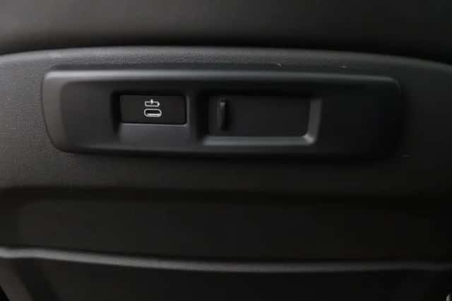 BMW X5 (2022) thumbnail 30