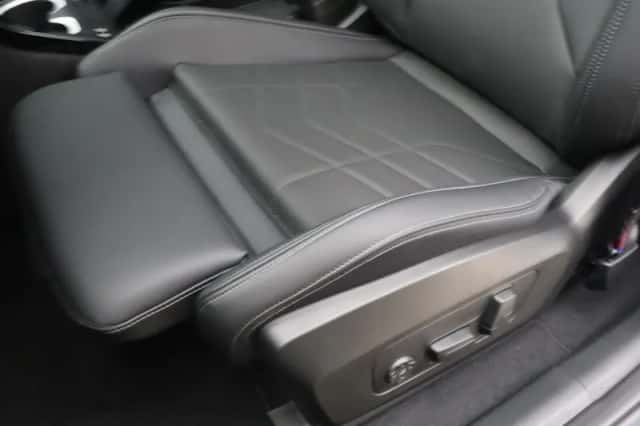 BMW iX1 (2026) thumbnail 16