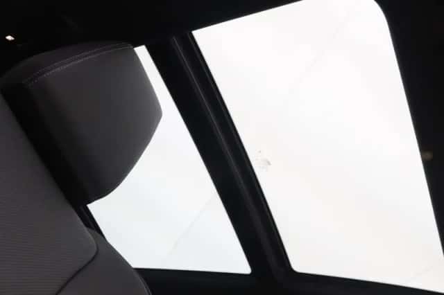 BMW iX1 (2026) thumbnail 24