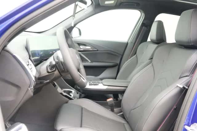 BMW iX1 (2026) thumbnail 5