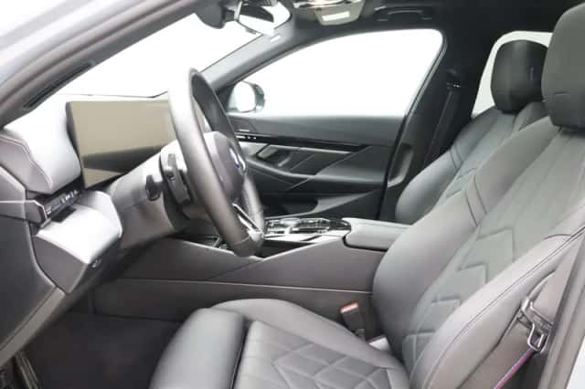 BMW 5-Serie (2024) thumbnail 5