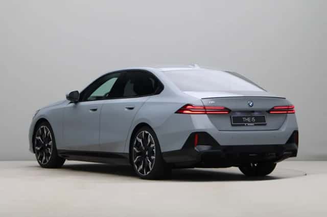 BMW i5 (2026) thumbnail 11