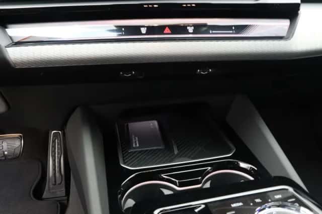 BMW i5 (2026) thumbnail 14