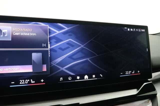 BMW i5 (2026) thumbnail 25
