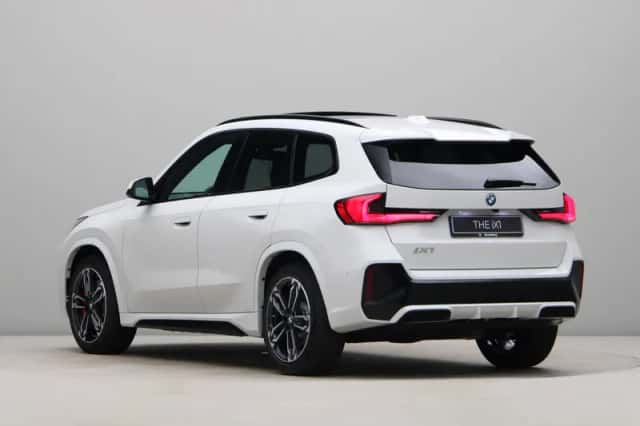 BMW iX1 (2026) thumbnail 11