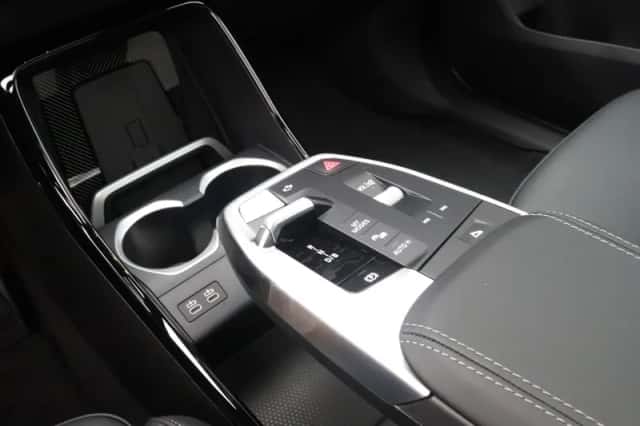 BMW iX1 (2026) thumbnail 18