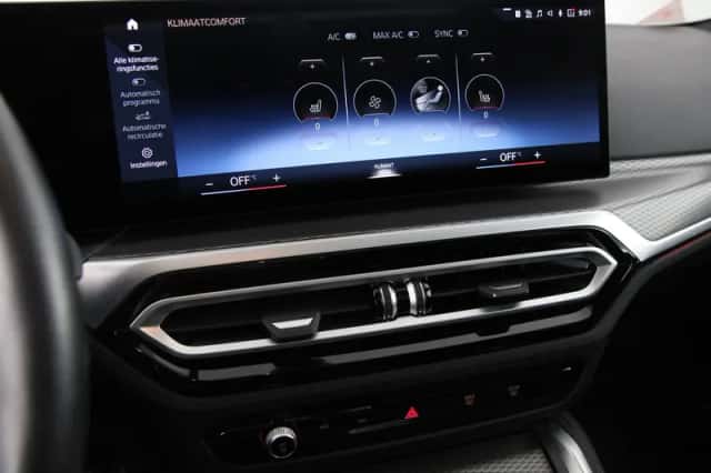 BMW i4 (2023) thumbnail 12