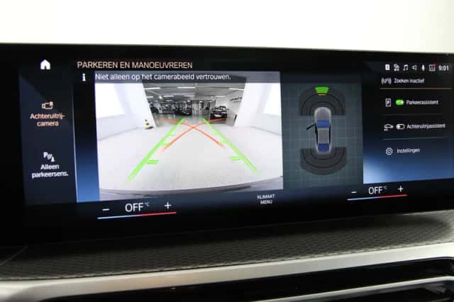 BMW i4 (2023) thumbnail 13