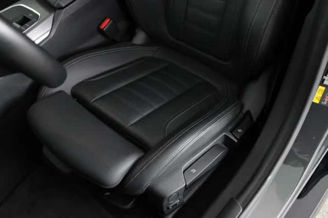 BMW i4 (2023) thumbnail 20