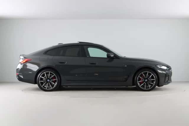 BMW i4 (2023) thumbnail 4