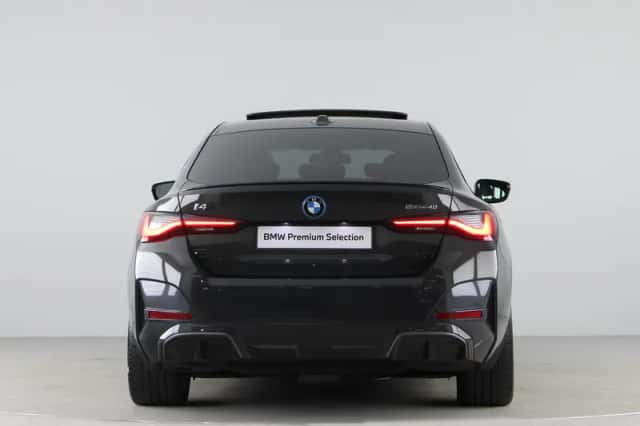 BMW i4 (2023) thumbnail 6