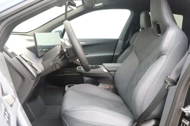 BMW iX (2026) thumbnail 4