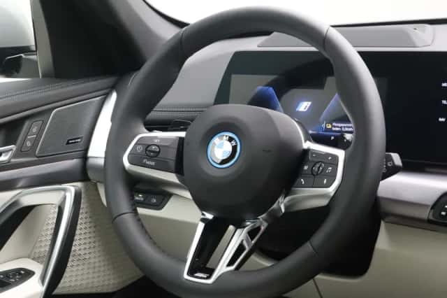 BMW X1 (2026) thumbnail 2