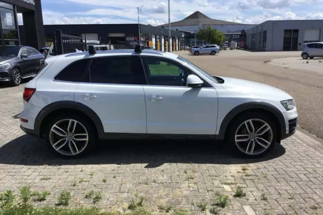 Audi Q5 (2015) thumbnail 3