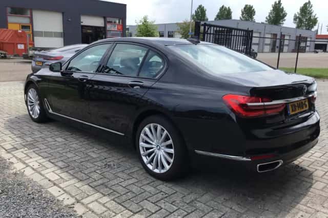 BMW 7-Serie (2018) thumbnail 5