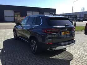 BMW X5 (2021) thumbnail 4