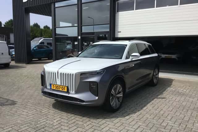 Hongqi E-HS9 (2023) thumbnail 1