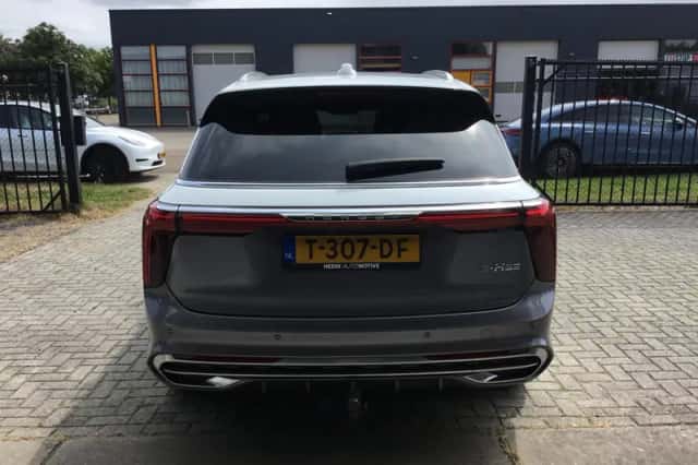 Hongqi E-HS9 (2023) thumbnail 4