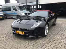 Jaguar F-Type (2016) thumbnail 2