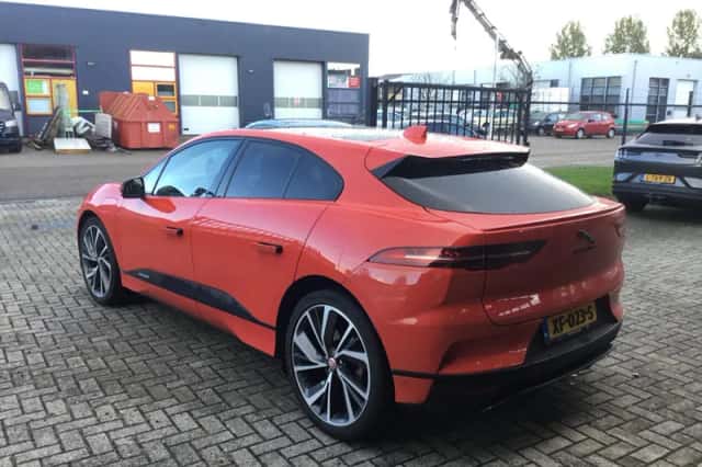 Jaguar I-Pace (2018) thumbnail 3