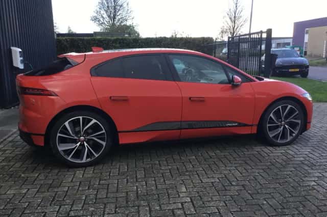 Jaguar I-Pace (2018) thumbnail 5