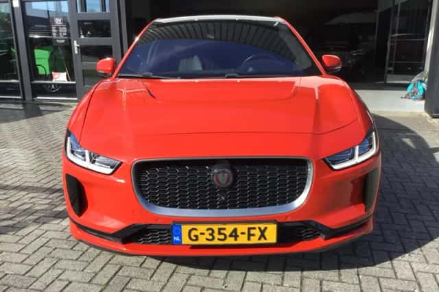 Jaguar I-Pace (2018) thumbnail 2