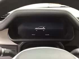 Land Rover Defender (2024) thumbnail 11