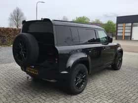 Land Rover Defender (2024) thumbnail 5