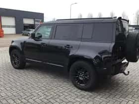 Land Rover Defender (2024) thumbnail 8