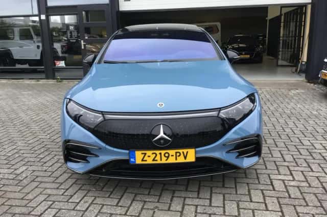 Mercedes-Benz EQS (2024) thumbnail 2