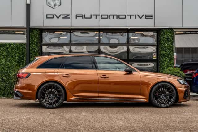 Audi RS 4 (2022) thumbnail 4