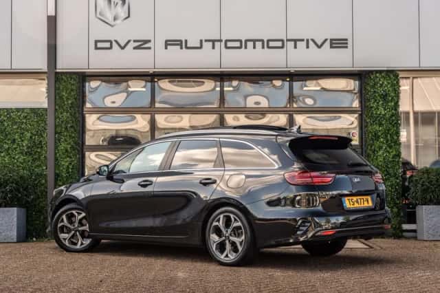 Kia Ceed Sportswagon (2018) thumbnail 4