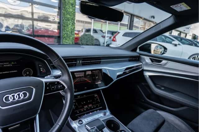 Audi A6 (2022) thumbnail 2