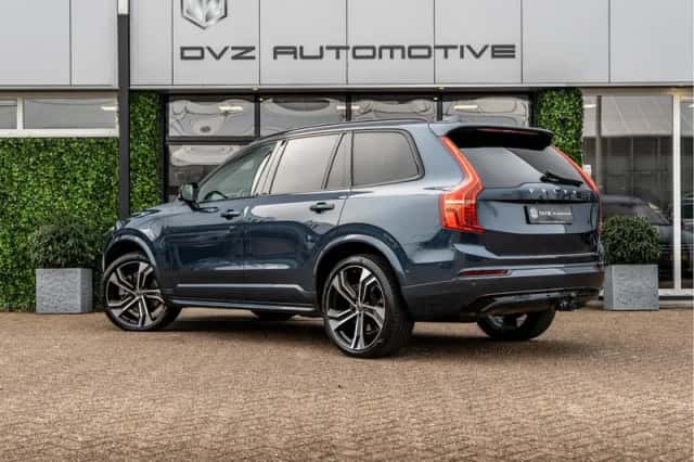 Volvo XC90 (2023) thumbnail 4