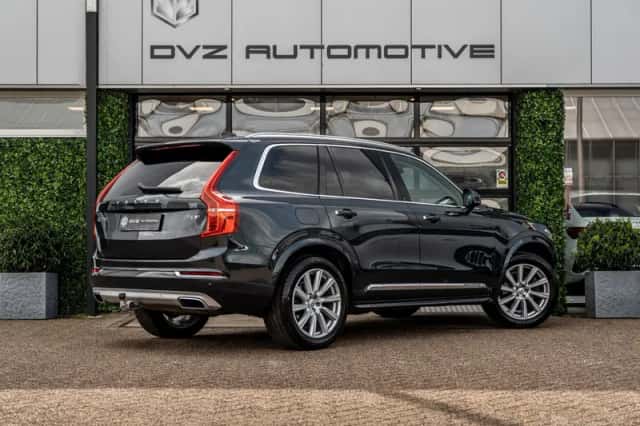 Volvo XC90 (2018) thumbnail 4