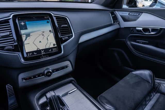 Volvo XC90 (2021) thumbnail 2