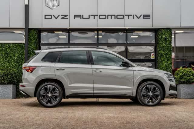 Škoda Karoq (2023) thumbnail 4