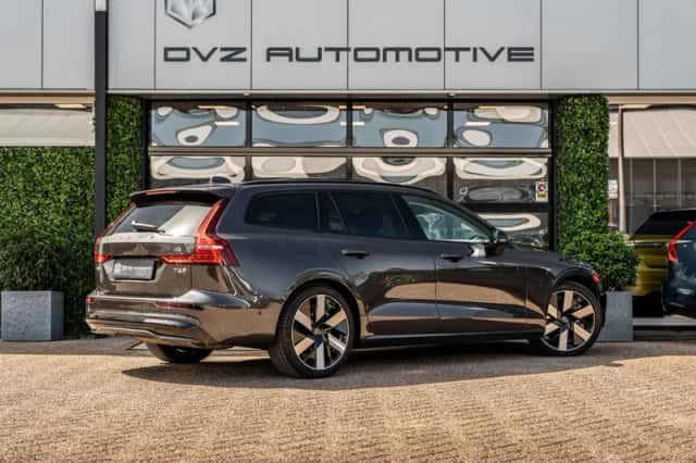 Volvo V60 (2025) thumbnail 4