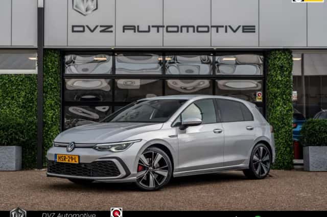 Volkswagen Golf (2022) thumbnail 1