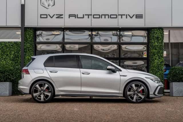 Volkswagen Golf (2022) thumbnail 6