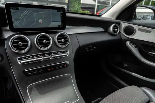 Mercedes-Benz C-Klasse (2020) thumbnail 2