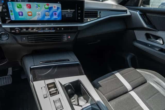 Opel Grandland (2025) thumbnail 2