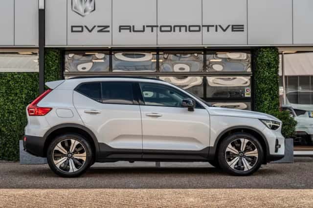 Volvo XC40 (2022) thumbnail 5