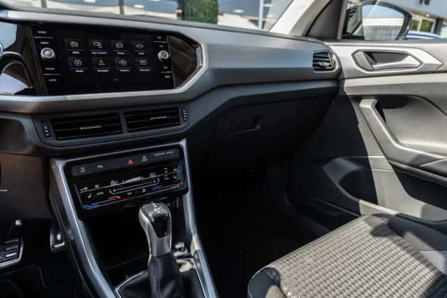 Volkswagen T-Cross (2023) thumbnail 2