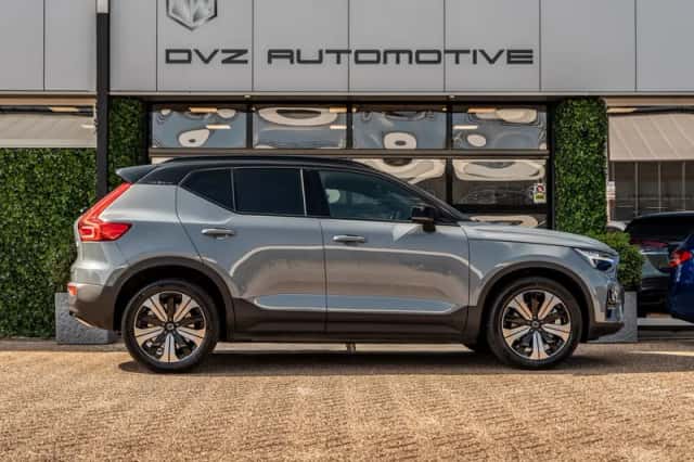 Volvo XC40 (2022) thumbnail 5