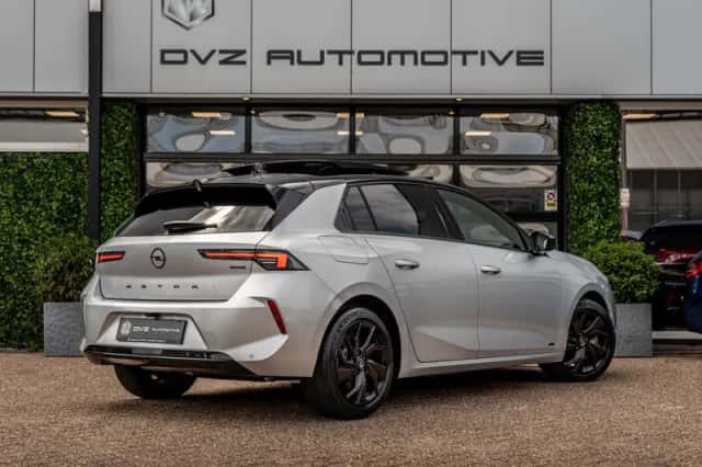 Opel Astra (2023) thumbnail 4