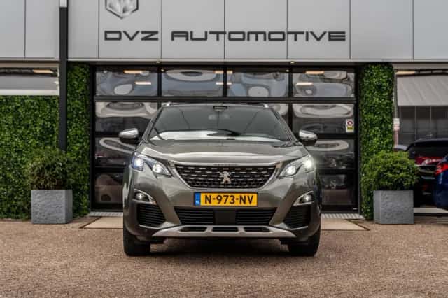 Peugeot 3008 (2017) thumbnail 6