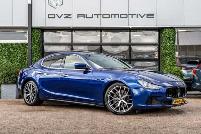 Maserati Ghibli (2015) thumbnail 4